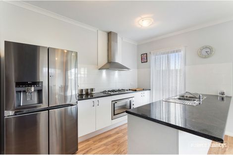 Property photo of 5 Style Way Craigieburn VIC 3064
