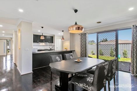 Property photo of 27 Bundoran Avenue Cranbourne VIC 3977