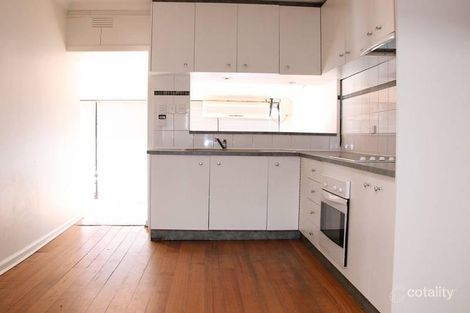 2/7 Willaton St, St Albans, VIC 3021