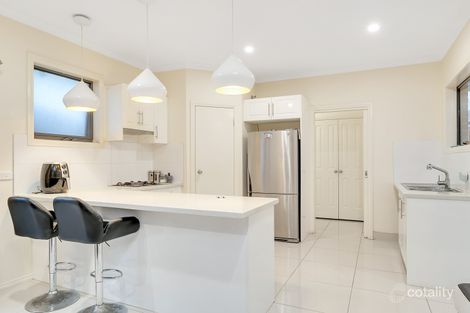 Property photo of 6 Cheviot Drive Truganina VIC 3029