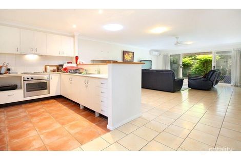 Property photo of 4/2A Aminya Street Mansfield QLD 4122