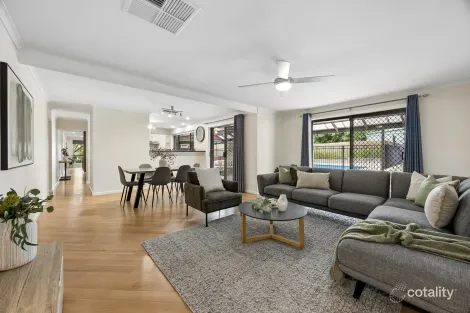 12 Capilano Ct, Morphett Vale, SA 5162