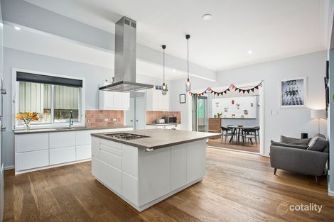 Property photo of 11 Pass Avenue Thirroul NSW 2515