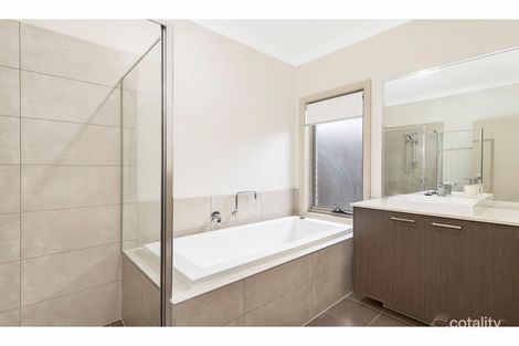Property photo of 5 Brennan Road Elderslie NSW 2570