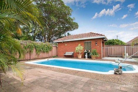Property photo of 17 Robin Crescent Woy Woy NSW 2256