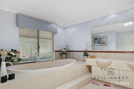 Property photo of 98 Dumbarton Road Canning Vale WA 6155