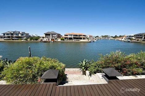 16 Finistere Island Rtt, Halls Head, WA 6210