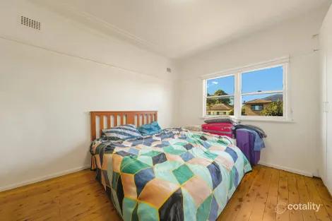 Property photo of 18 Bringelly Avenue Pendle Hill NSW 2145