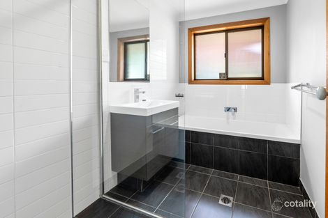 Property photo of 33 Ashford Road Helensvale QLD 4212