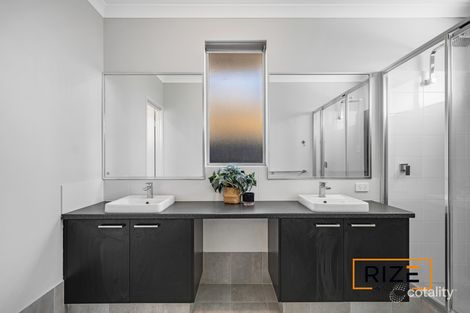 Property photo of 21 Azolla Street Banksia Grove WA 6031