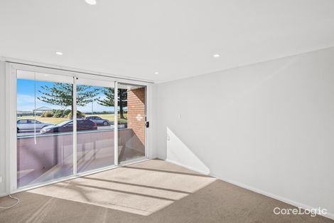 Property photo of 1/33 Reddall Parade Lake Illawarra NSW 2528