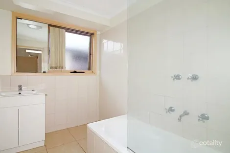 Property photo of 4 Jamieson Avenue Rowville VIC 3178