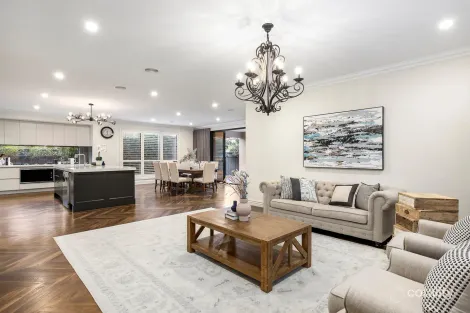 Property photo of 24 Cassinia Avenue Ashwood VIC 3147