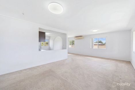 Property photo of 11 Lions Crescent Kippa-Ring QLD 4021