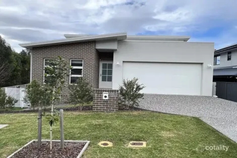 Property photo of 16 Skardon Terrace Albion Park NSW 2527
