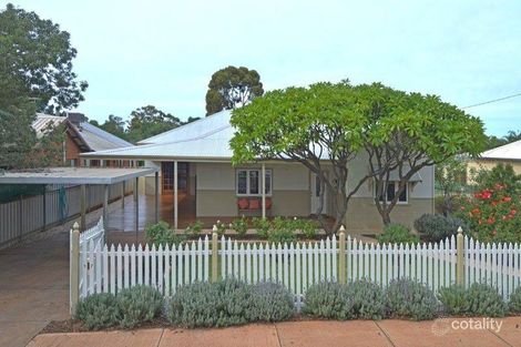 17 Ward St, Lamington, WA 6430