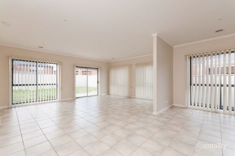 Property photo of 9 St Cloud Green Craigieburn VIC 3064