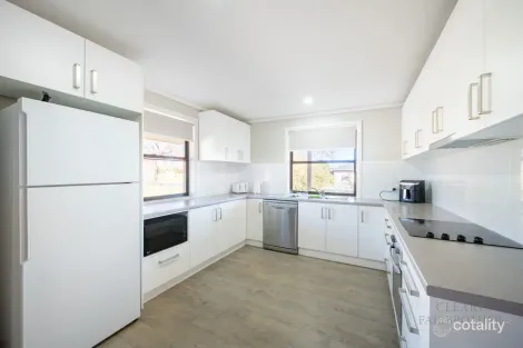 Property photo of 9 Jamison Place Windradyne NSW 2795