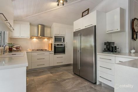 Property photo of 15 Northam Avenue Bardon QLD 4065