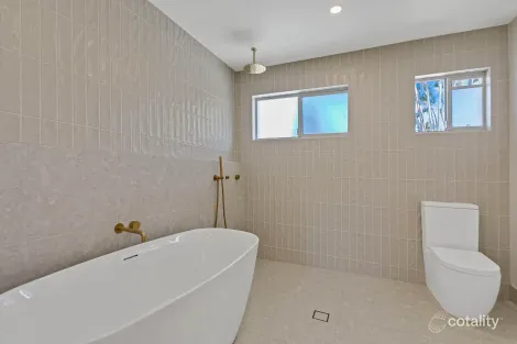 Property photo of 29 Pine Avenue Tewantin QLD 4565