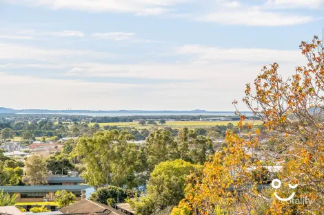Property photo of 27 Scenic Crescent Albion Park NSW 2527