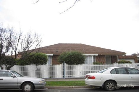 1/2 Laurel St, Bentleigh East, VIC 3165