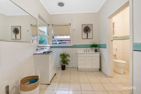 Property photo of 5 Pauls Drive Valley View SA 5093