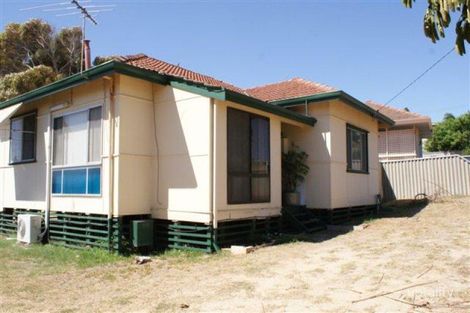 3 Erica St, Rangeway, WA 6530