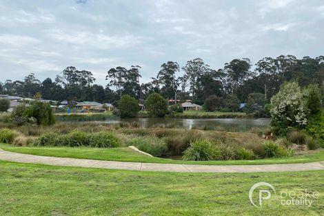 Property photo of 4 Valleyview Grove Drouin VIC 3818