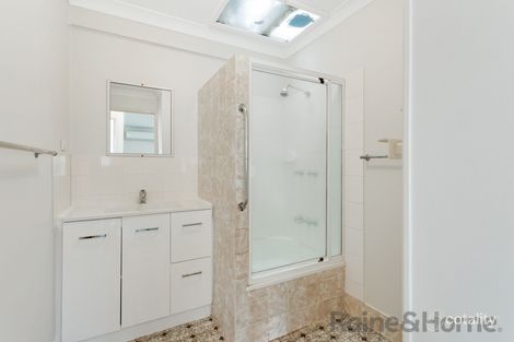 Property photo of 2/2 Noll Street Kearneys Spring QLD 4350