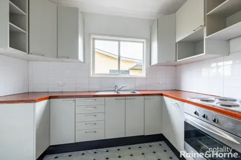 Property photo of 12 Pacific Way West Bathurst NSW 2795