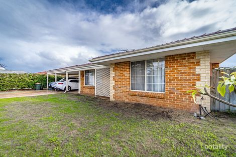 Property photo of 2 Javanica Court Warnbro WA 6169