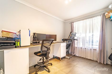 Property photo of 2 Javanica Court Warnbro WA 6169