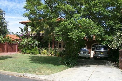 3 Hadlow Ct, Leeming, WA 6149