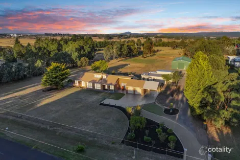 25 Doble Rd, Smythes Creek, VIC 3351