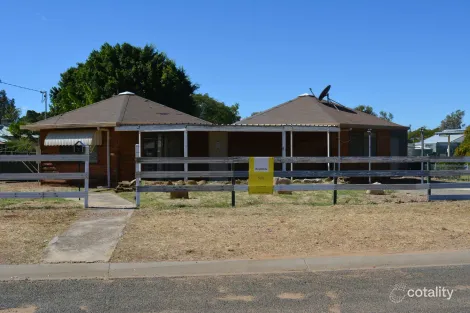 Property photo of 2 Lark Street Longreach QLD 4730