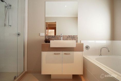 Property photo of 22 Snowdrop Drive Keysborough VIC 3173