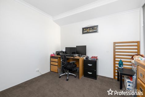 Property photo of 17 Minnie Grove Hilbert WA 6112