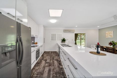 Property photo of 3 Village Terrace Redlynch QLD 4870