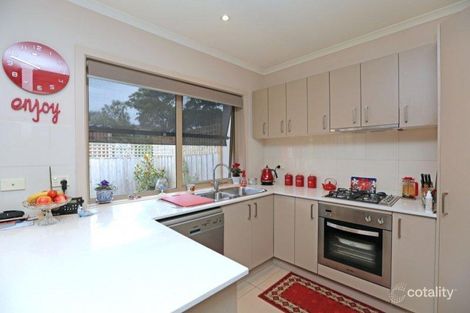 Property photo of 2/2 Phillip Street Rosebud VIC 3939