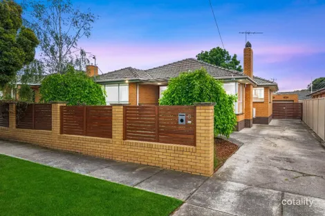 8 Quamby Ave, Hamlyn Heights, VIC 3215