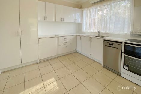 1/6 Buckle Cres, West Wollongong, NSW 2500