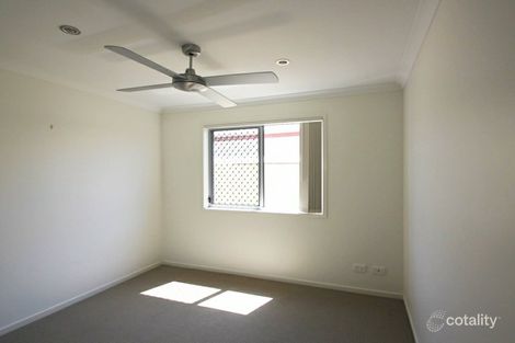 1/2 Duporth Cres, Dakabin, QLD 4503