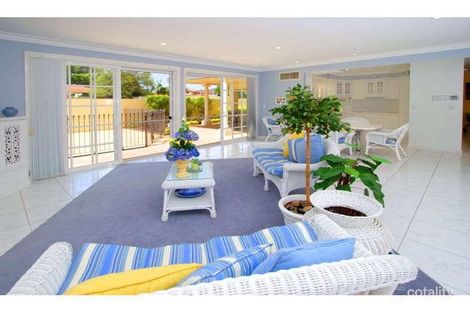 Property photo of 33 Fairway Place Carindale QLD 4152