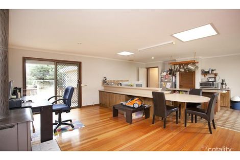 Property photo of 3 Terrigal Court Werribee VIC 3030