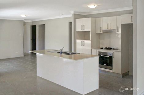 Property photo of 7 Wigeon Chase Cameron Park NSW 2285