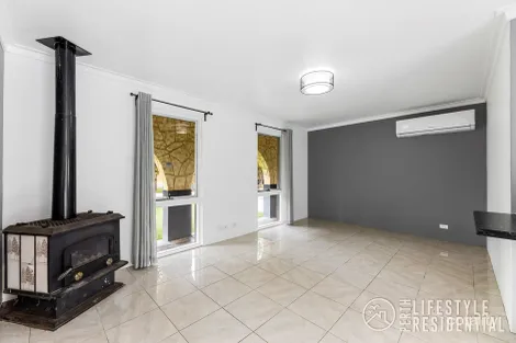 Property photo of 15 Galatea Grove Two Rocks WA 6037