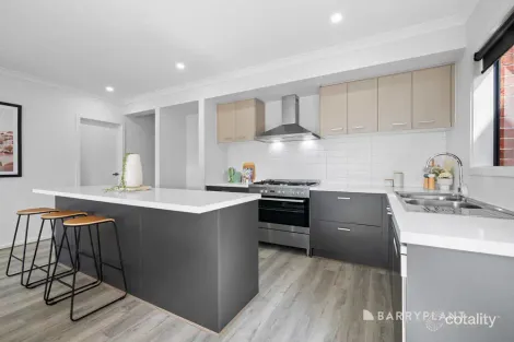 Property photo of 14 Argyle Drive Mernda VIC 3754