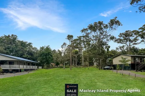 22 Wanda St, Macleay Island, QLD 4184