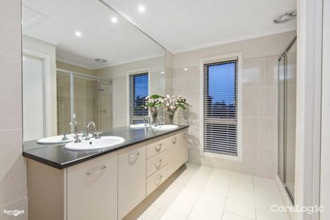 Property photo of 2 Lucon Glen Point Cook VIC 3030